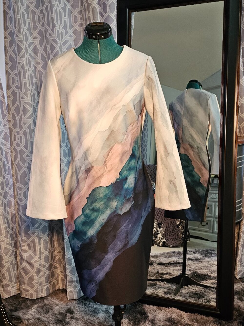 Donna Karan Watercolor Landscape Bell‑Sleeve Sheath Dress – Size 6